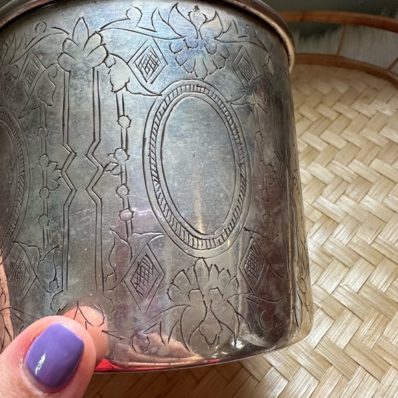 Vintage Handmade Brass Canister Etched Sides & Lid Metal India WM. Rogers & Son - Picture 3 of 8